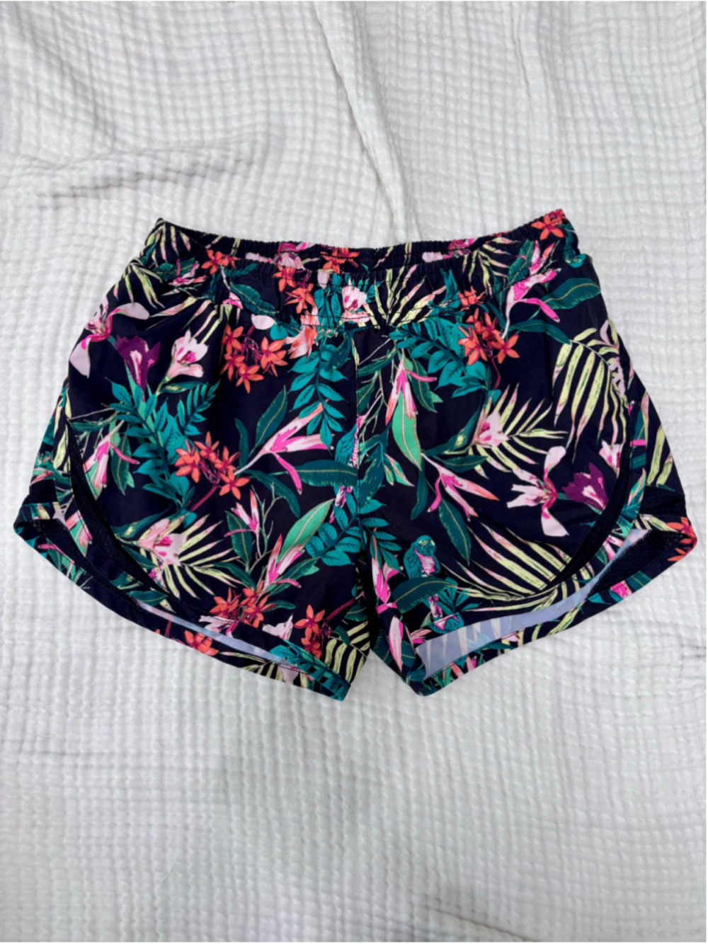 Girls Old Navy Active Floral Shorts Size L Black Green size 10